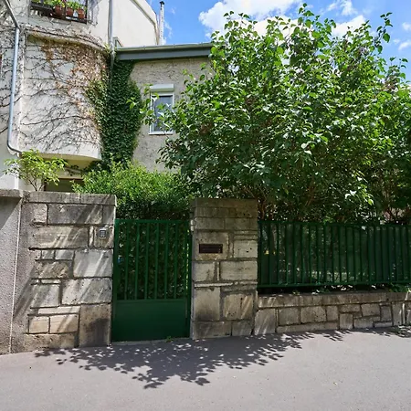 Apartmán Giselle With Private Parking By Staymood Holidays